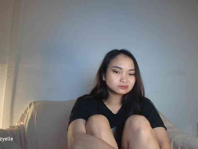 RozyElle webcam