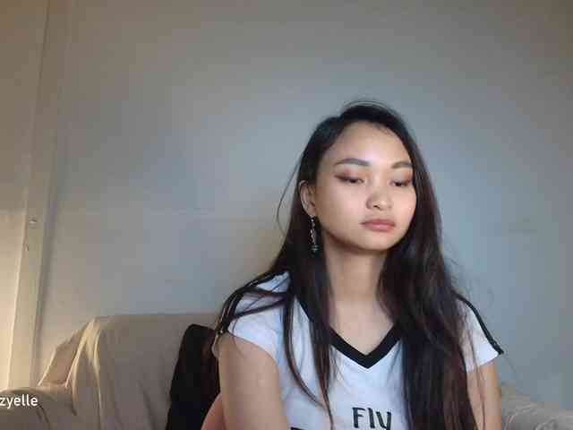 RozyElle webcam