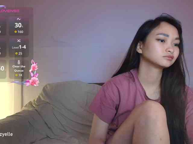 RozyElle webcam