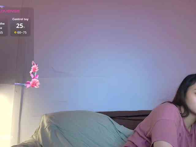 RozyElle webcam