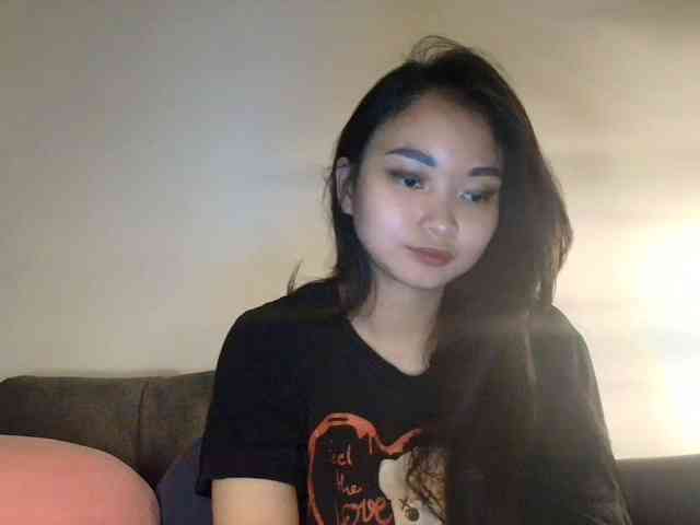 RozyElle webcam