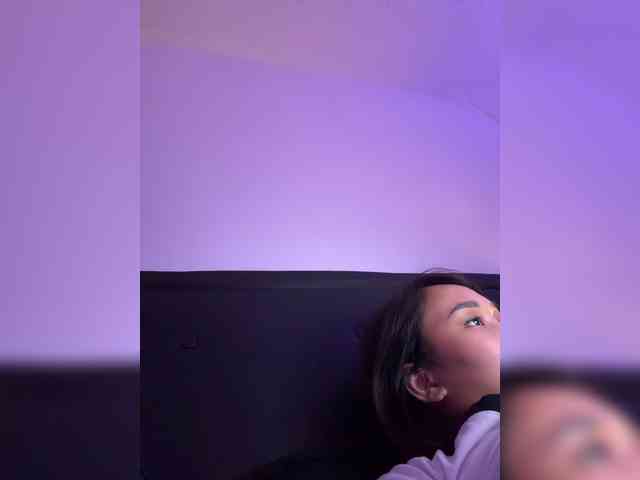 RozyElle webcam
