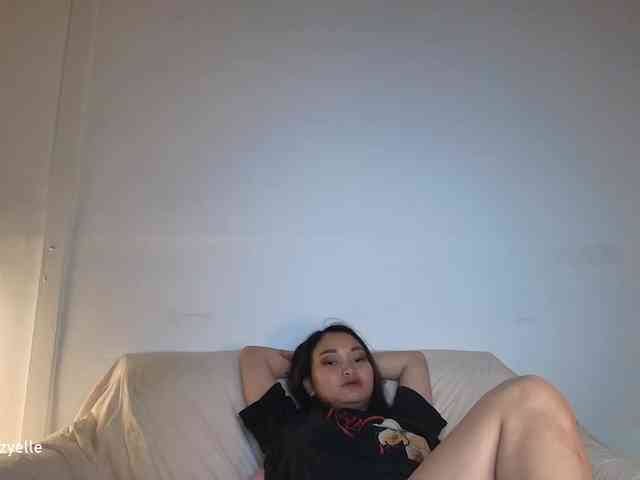RozyElle webcam