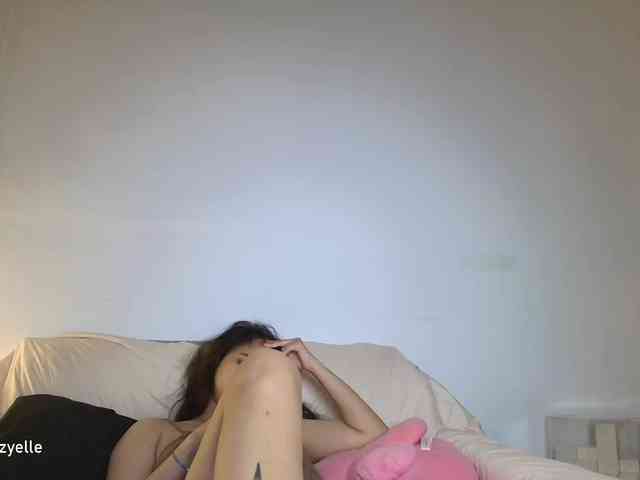 RozyElle webcam