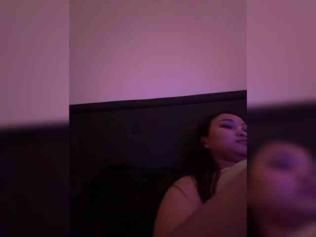 rozyelle's live room