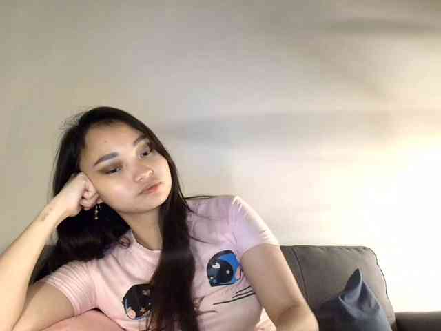 RozyElle webcam