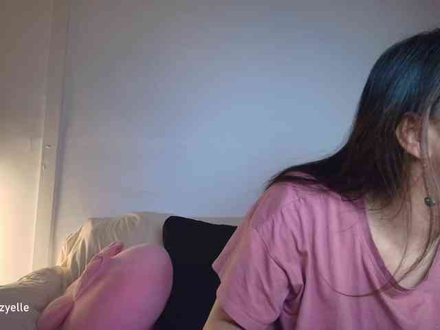 RozyElle webcam