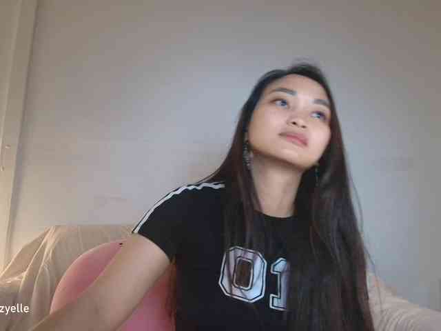 RozyElle webcam