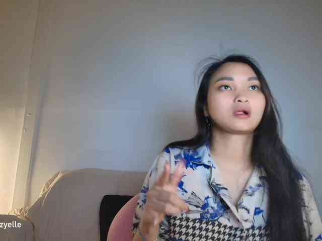 RozyElle webcam