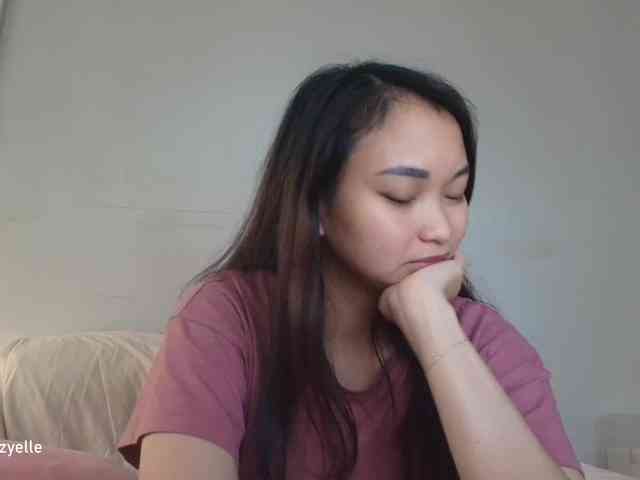 RozyElle webcam