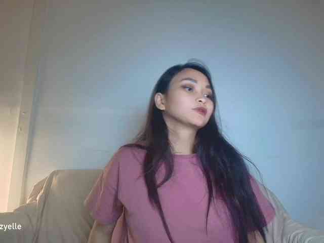 RozyElle webcam