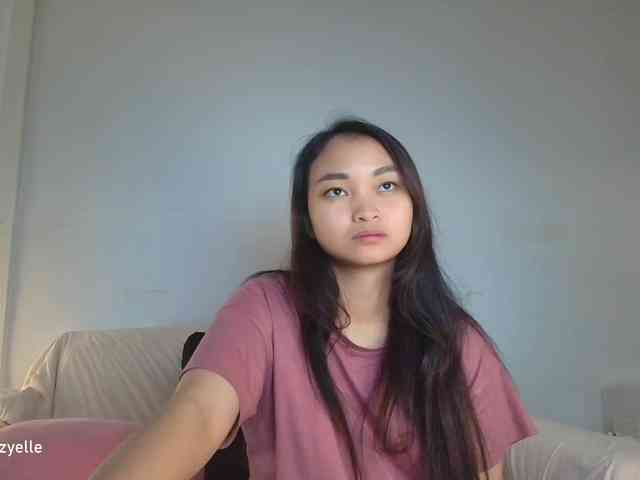 RozyElle webcam