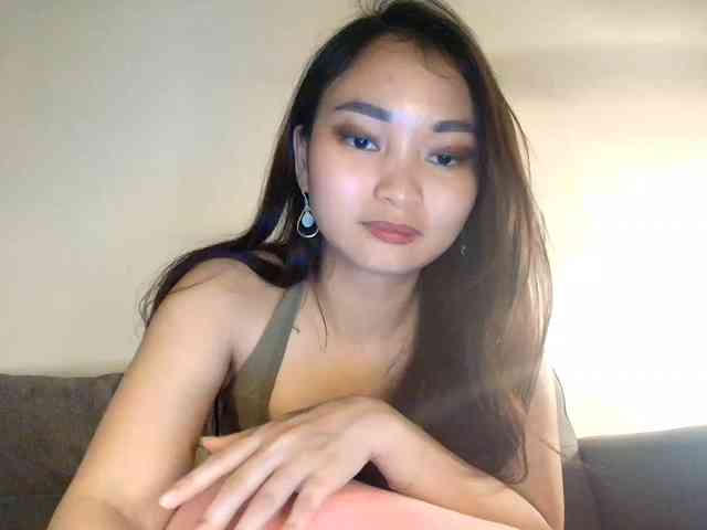 RozyElle webcam