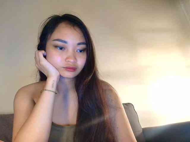 RozyElle webcam