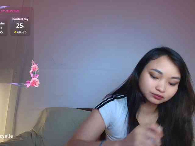 RozyElle webcam