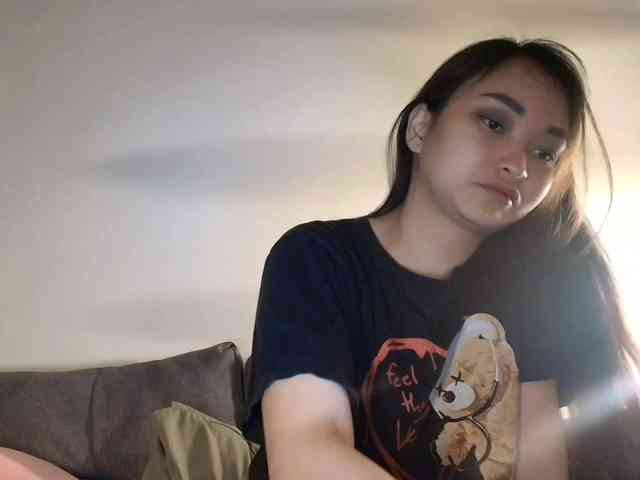 RozyElle webcam