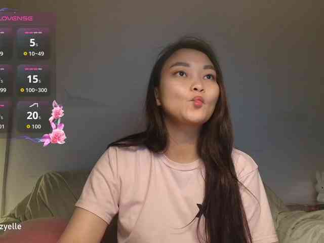 RozyElle webcam
