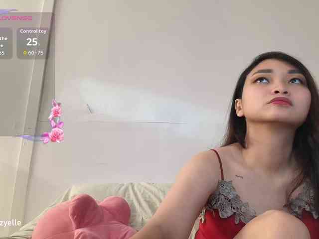 RozyElle webcam
