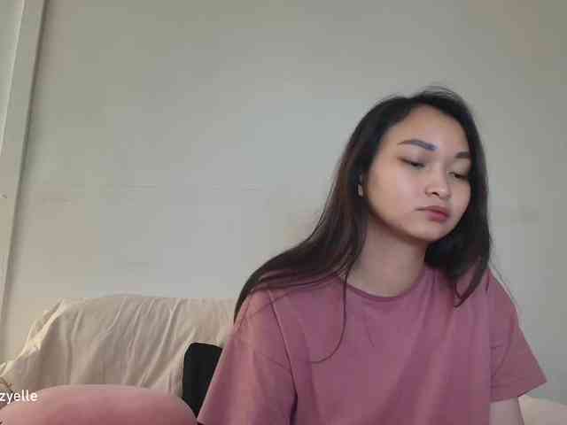 RozyElle webcam