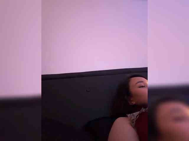 RozyElle webcam