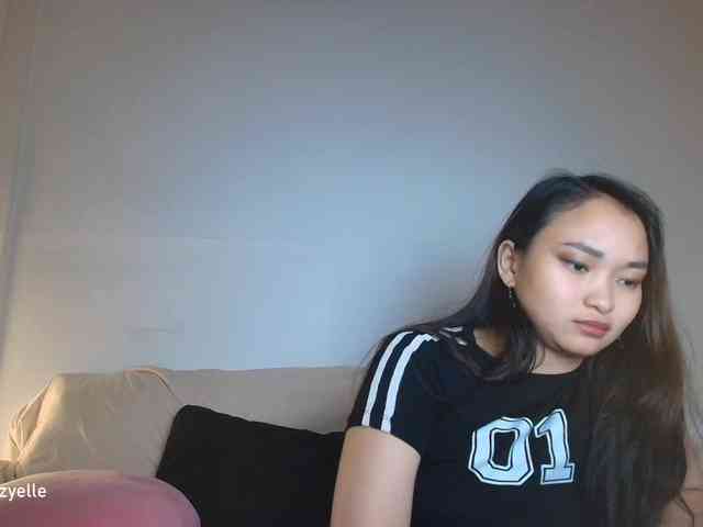 RozyElle webcam