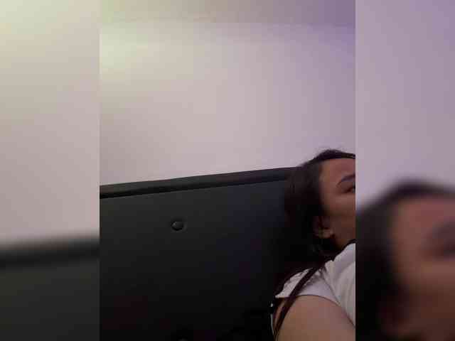 RozyElle webcam