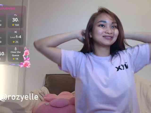 RozyElle webcam