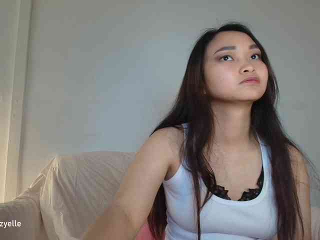 RozyElle webcam