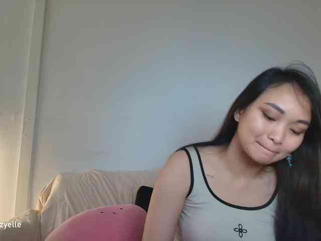 RozyElle webcam