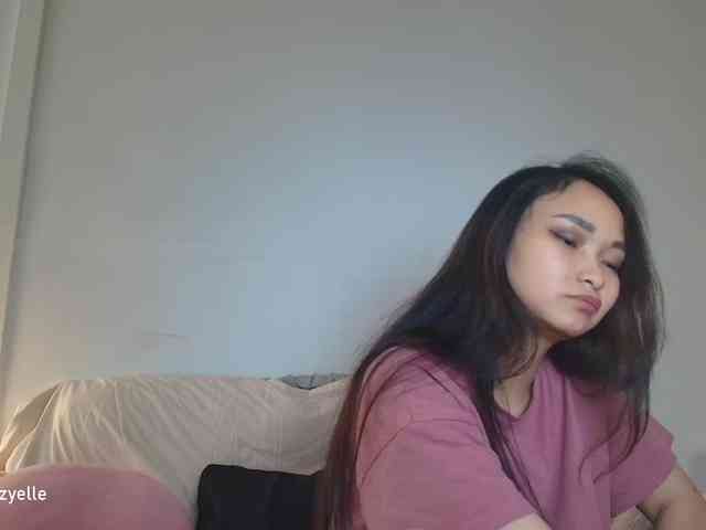 RozyElle webcam