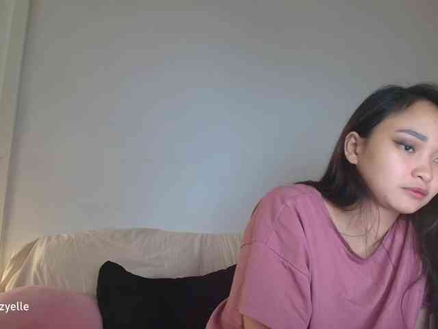 RozyElle webcam