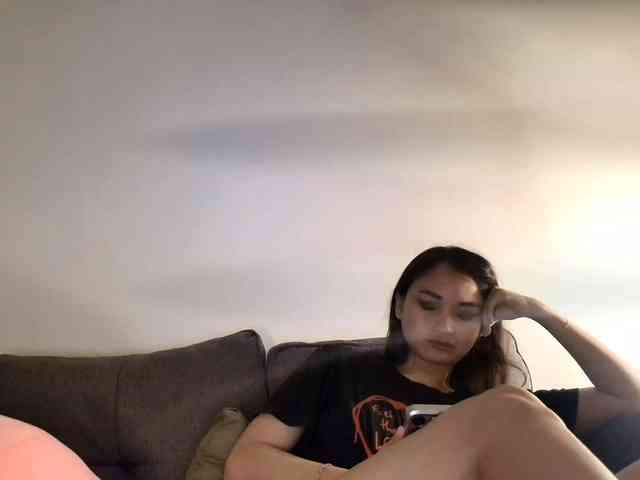 RozyElle webcam