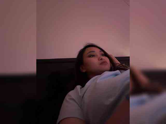 RozyElle webcam
