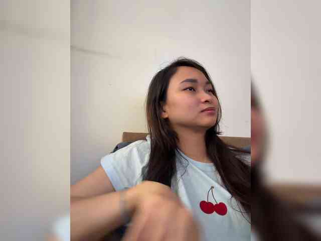 RozyElle webcam