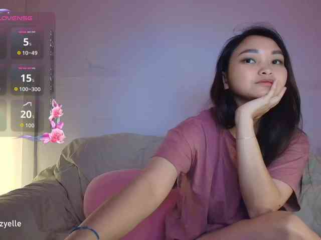 RozyElle webcam