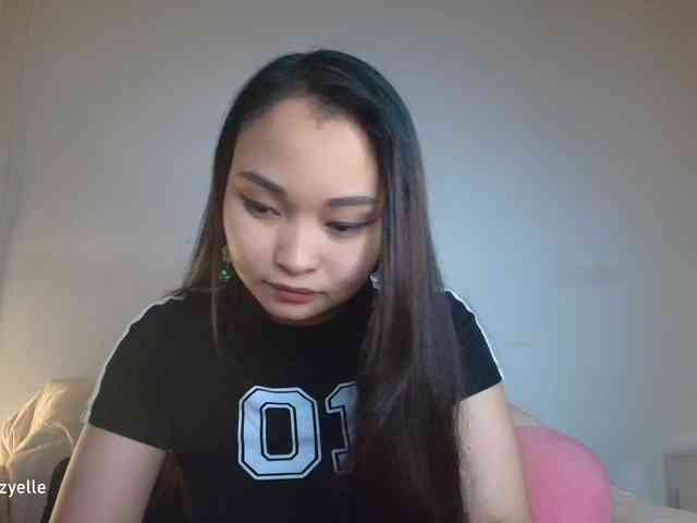 RozyElle webcam