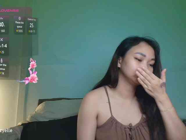 RozyElle webcam