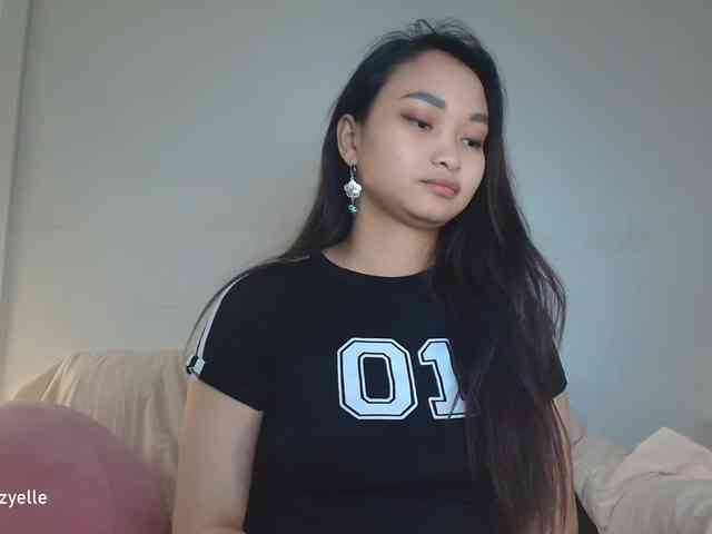 RozyElle webcam