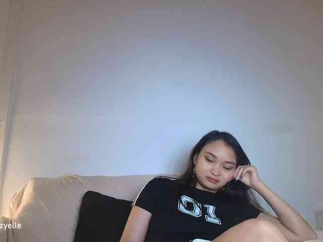 RozyElle webcam