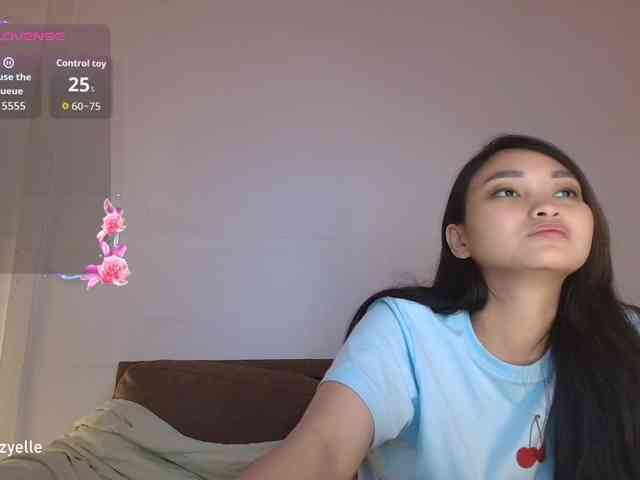 RozyElle webcam
