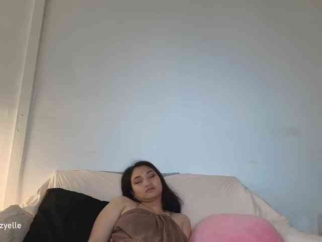 RozyElle webcam