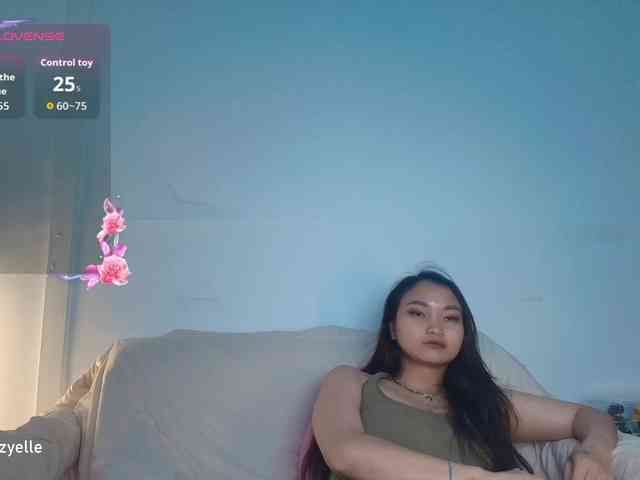 RozyElle webcam