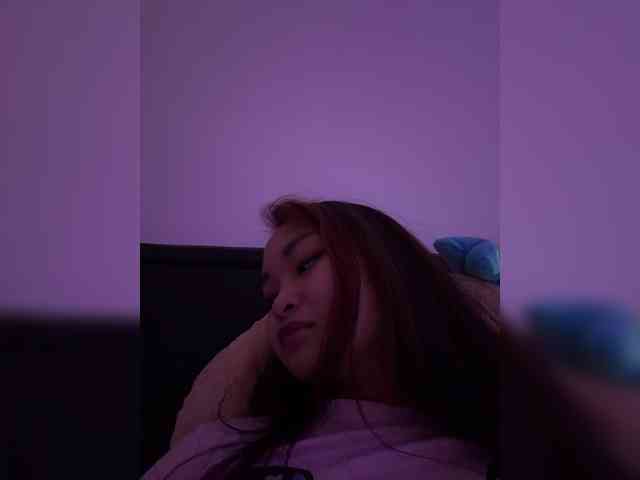 RozyElle webcam