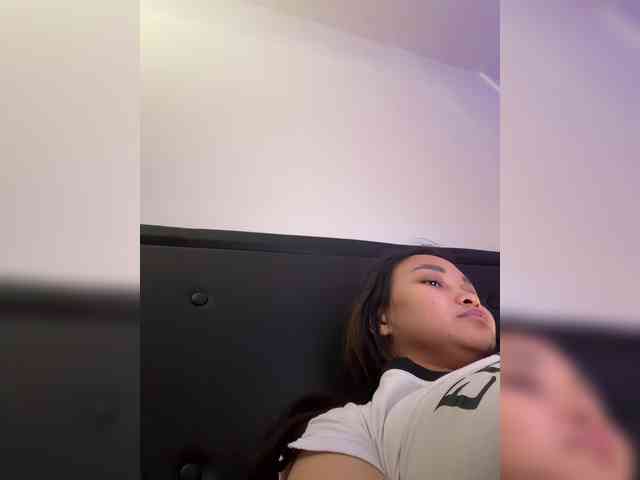 RozyElle webcam