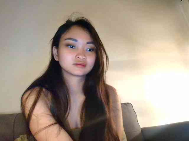 RozyElle webcam