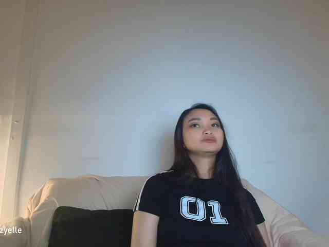 RozyElle webcam