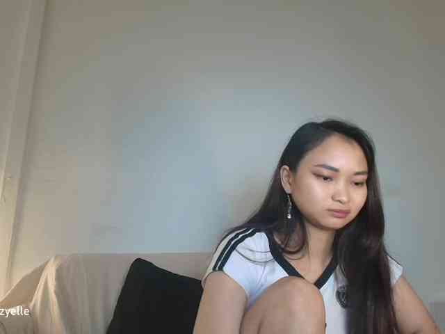 RozyElle webcam