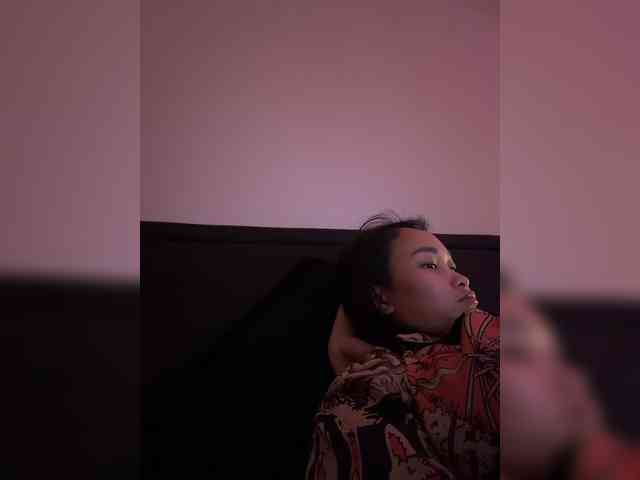 RozyElle webcam