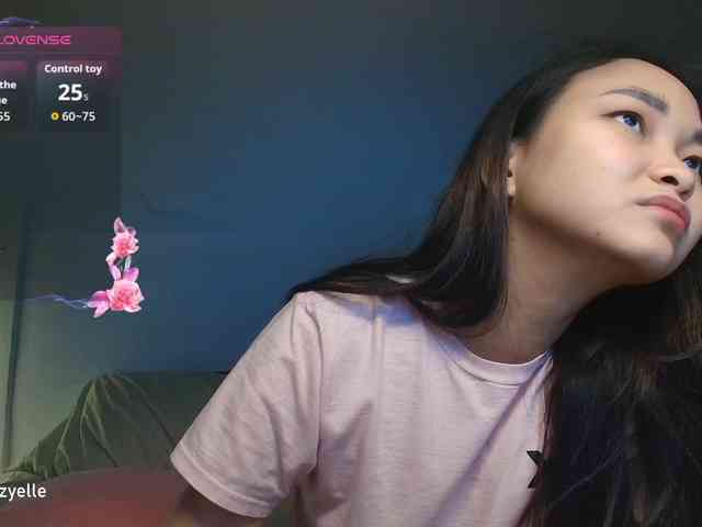 RozyElle webcam