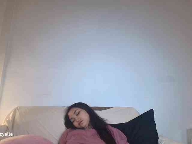 RozyElle webcam